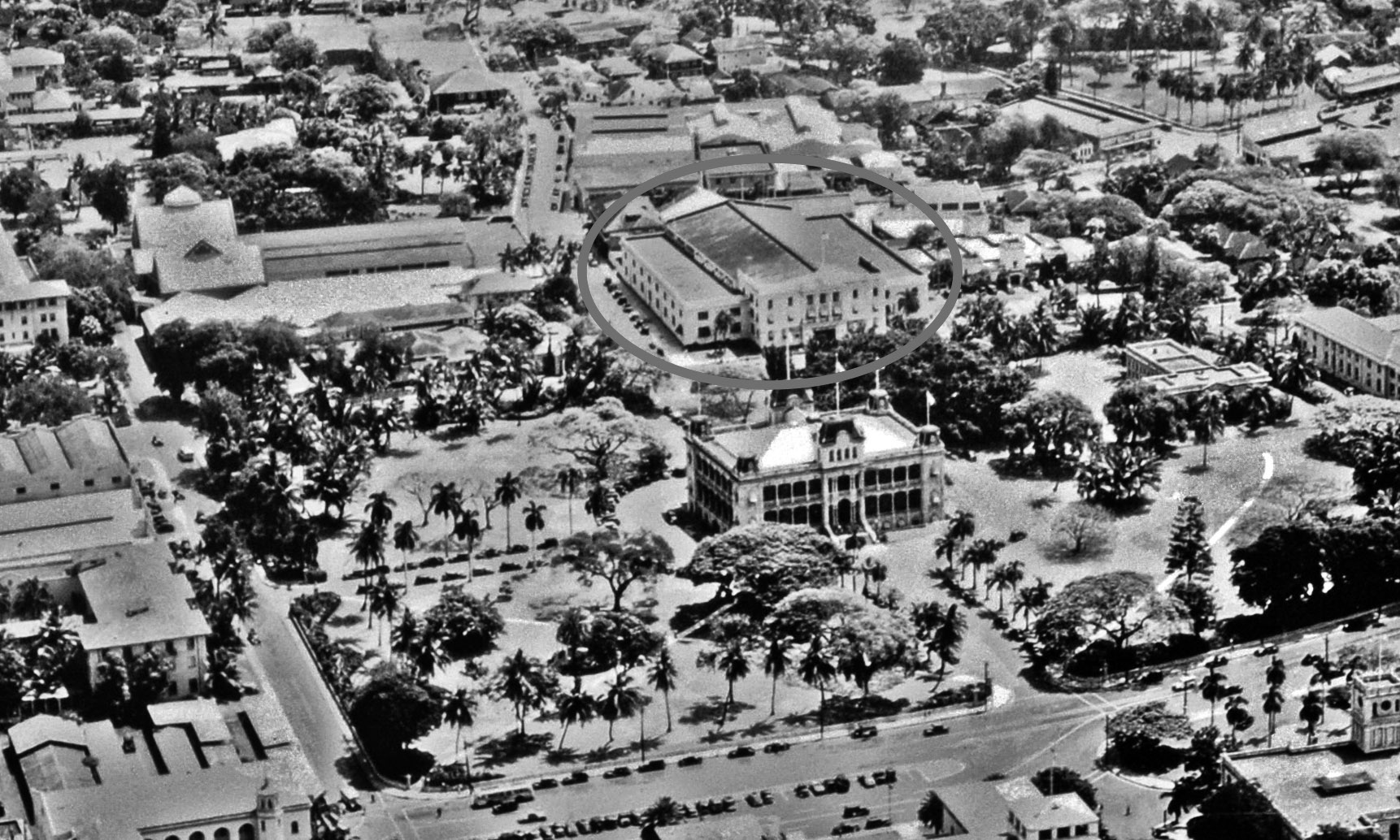 Honolulu Armory in circle