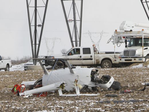 Hawaii Army Guard pilot dies in private copter crash in Indiana