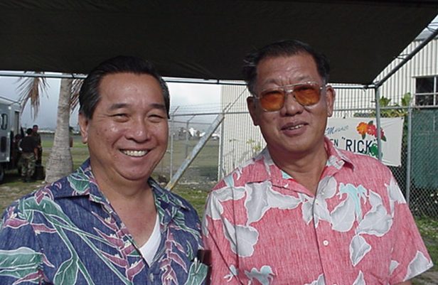 Check Six – 2000: Two Maintenance Techs