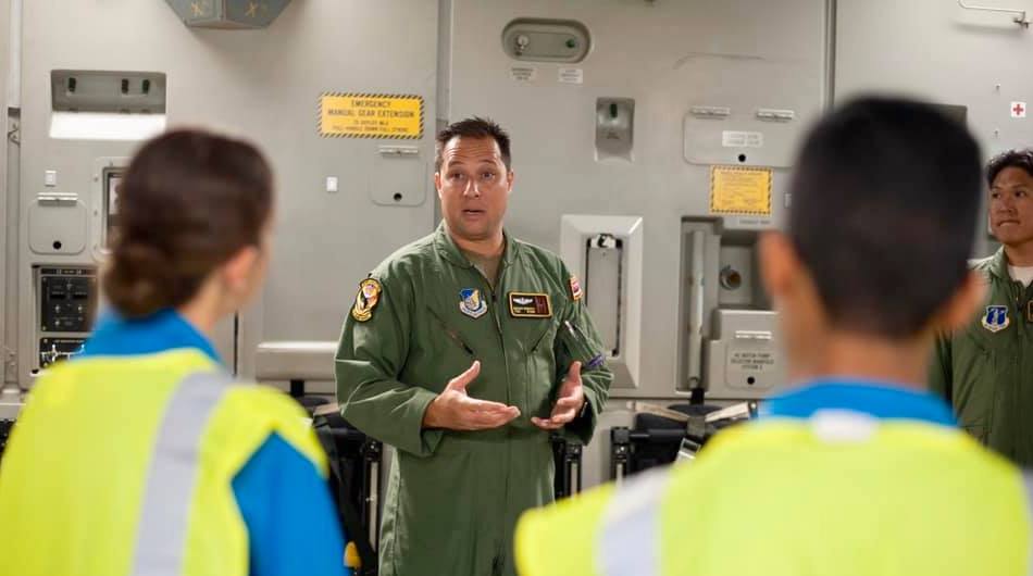 Ka Ho‘okele Explorers Program Students Visit the 154th Wing