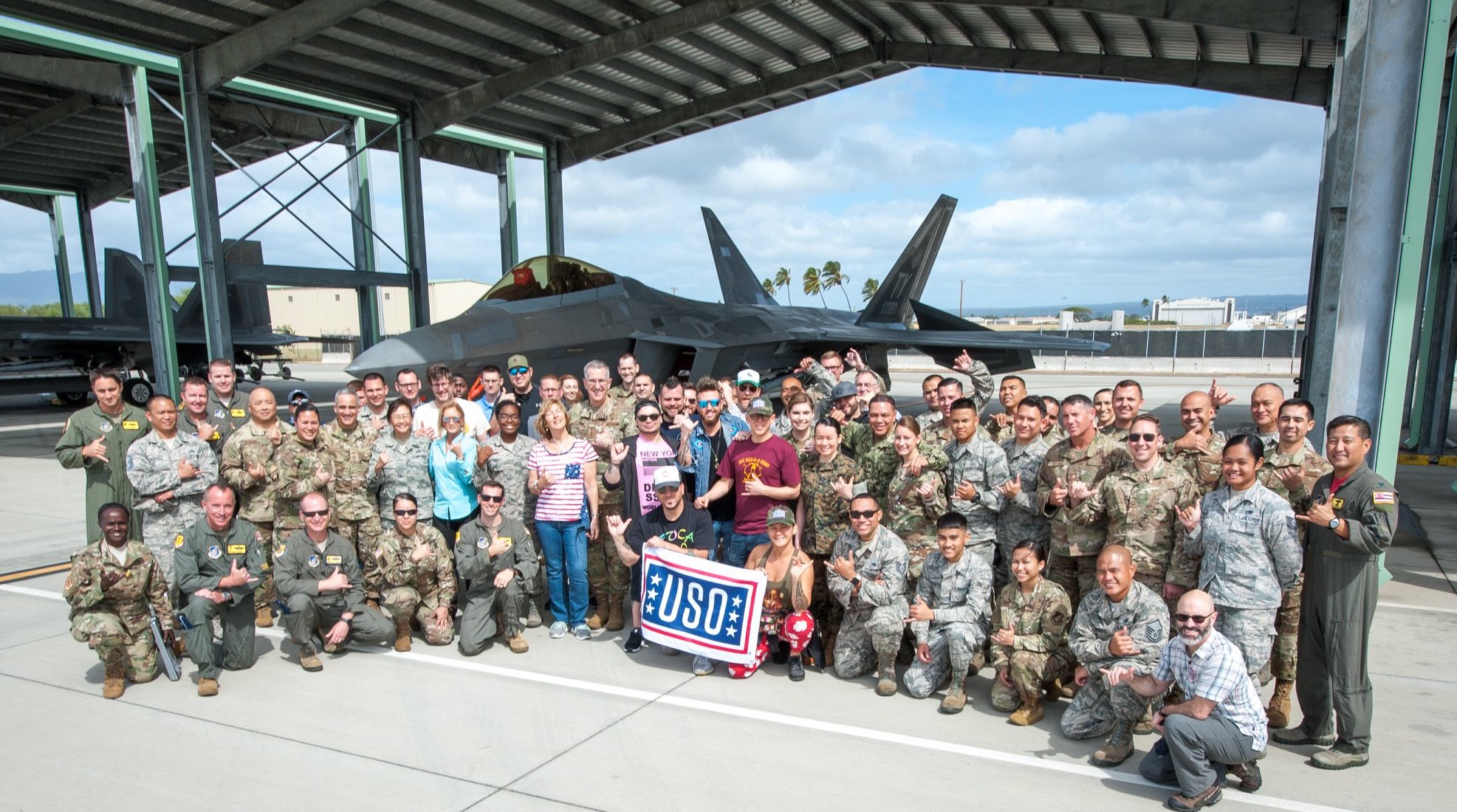 Vice Chairman’s USO Tour Visits the HIANG