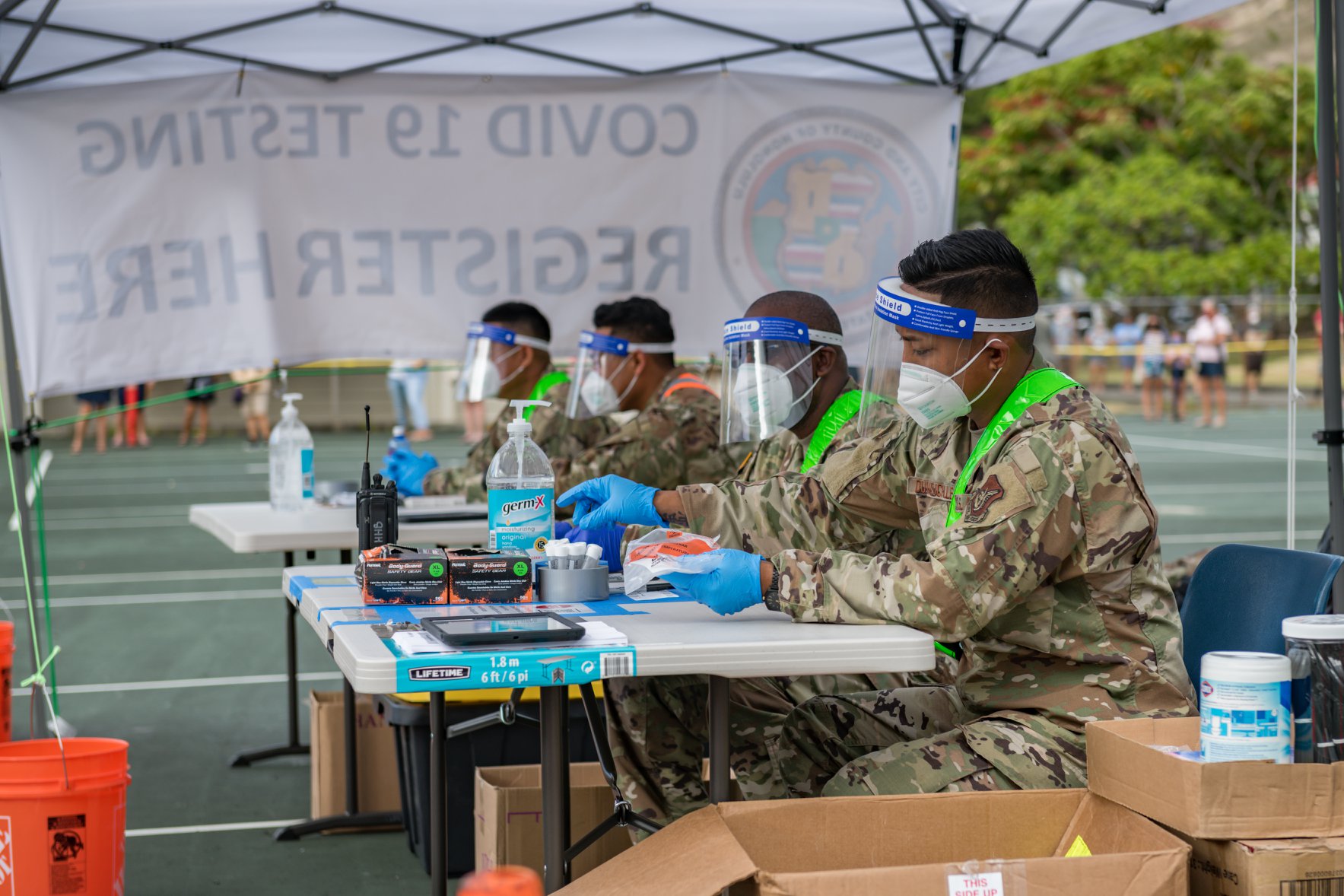 HING Assists Honolulu Fire Department with COVID-19 Testing