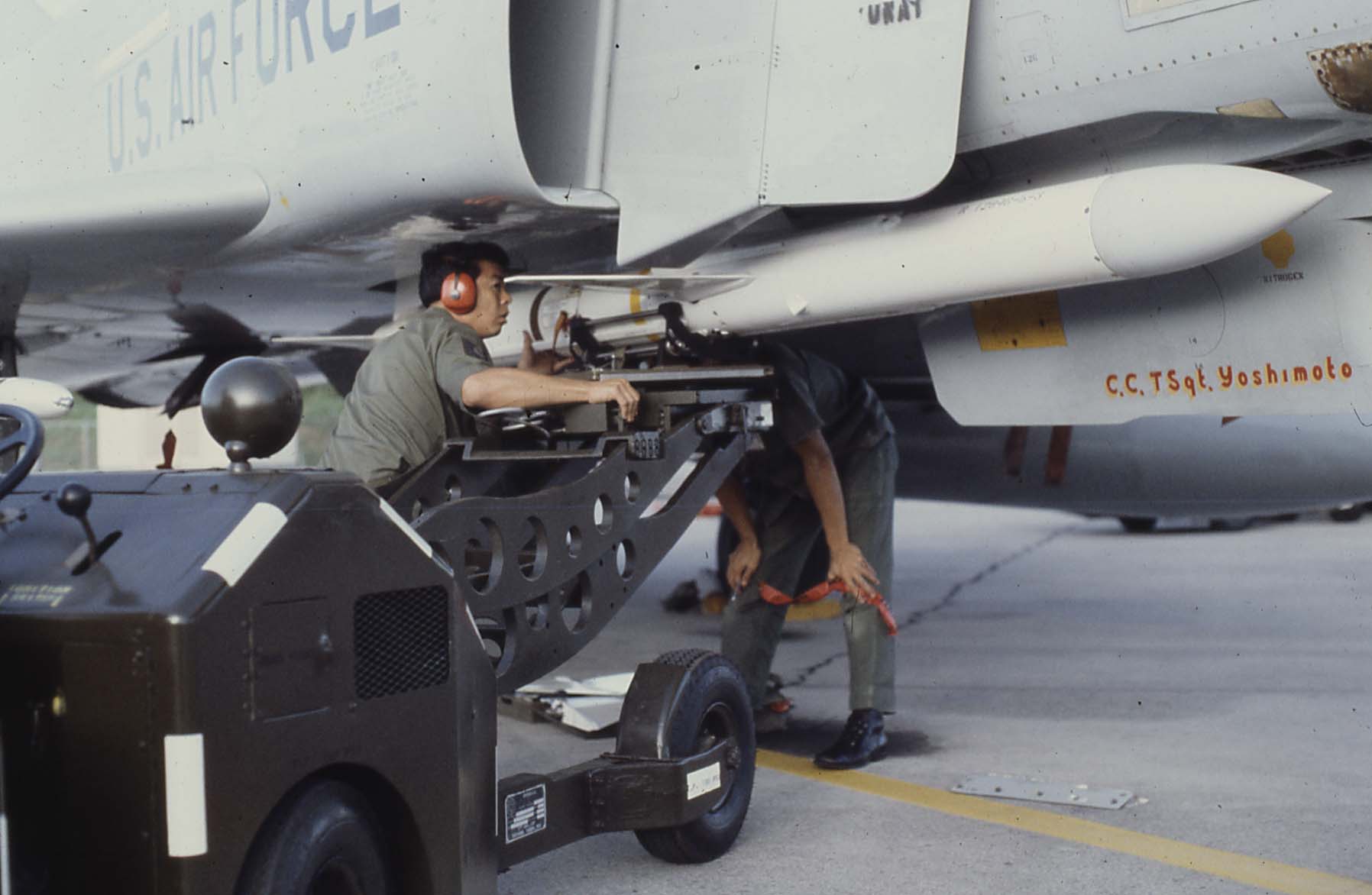 Check Six - F-4 Era: Weapons Loading